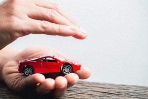 Comment bien assurer votre première voiture ?